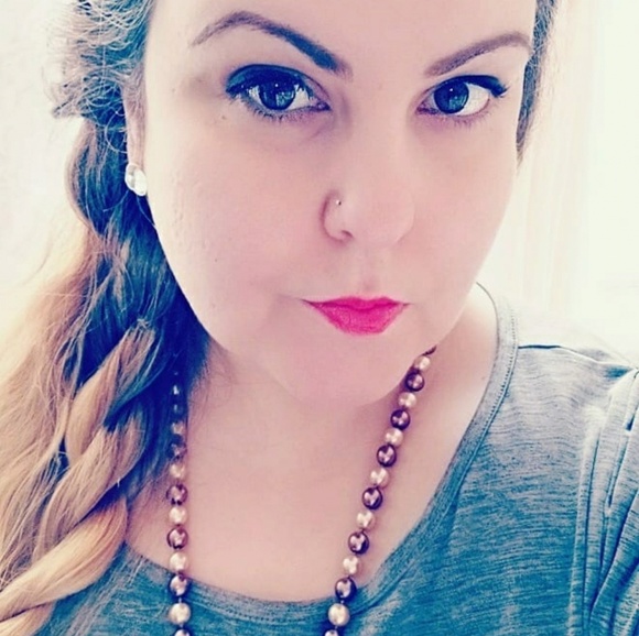 Meet your Posher, Lucy - Picture 3 of 4